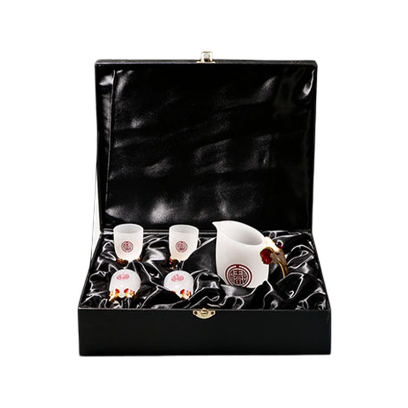 Zinc Alloy Wine Glass